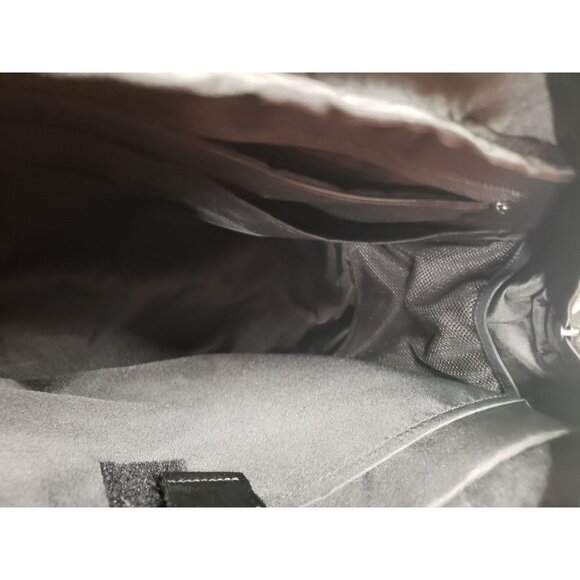 Incase City Duffel Laptop Bag With Adjustable Strap & Multiple Pockets, Gray - Picture 14 of 15